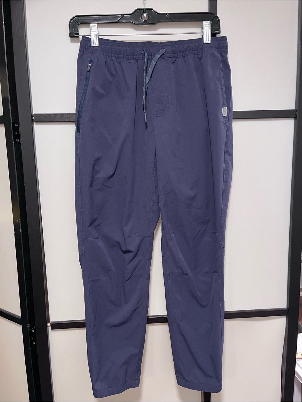 LL Bean Men's Multi Sport Joggers Navy Blue Size Small 28 (measures 26x25)